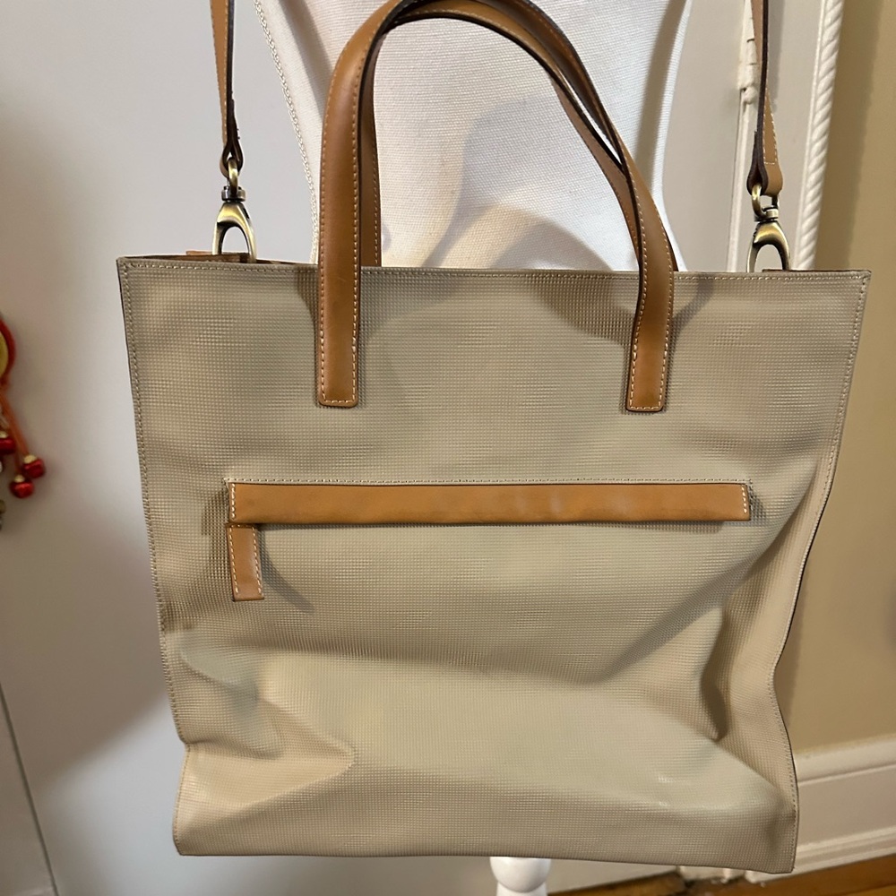Elegant Tan Women's Tote Bag by Zenith